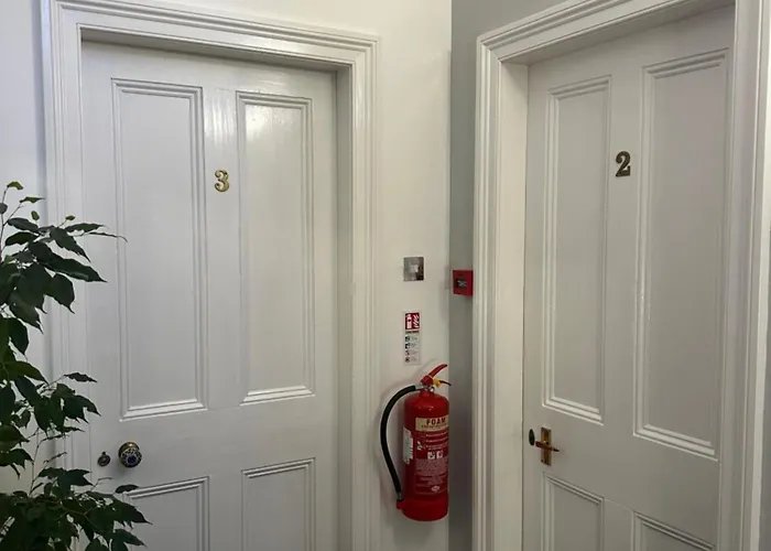 ゲストハウス Bleak House *